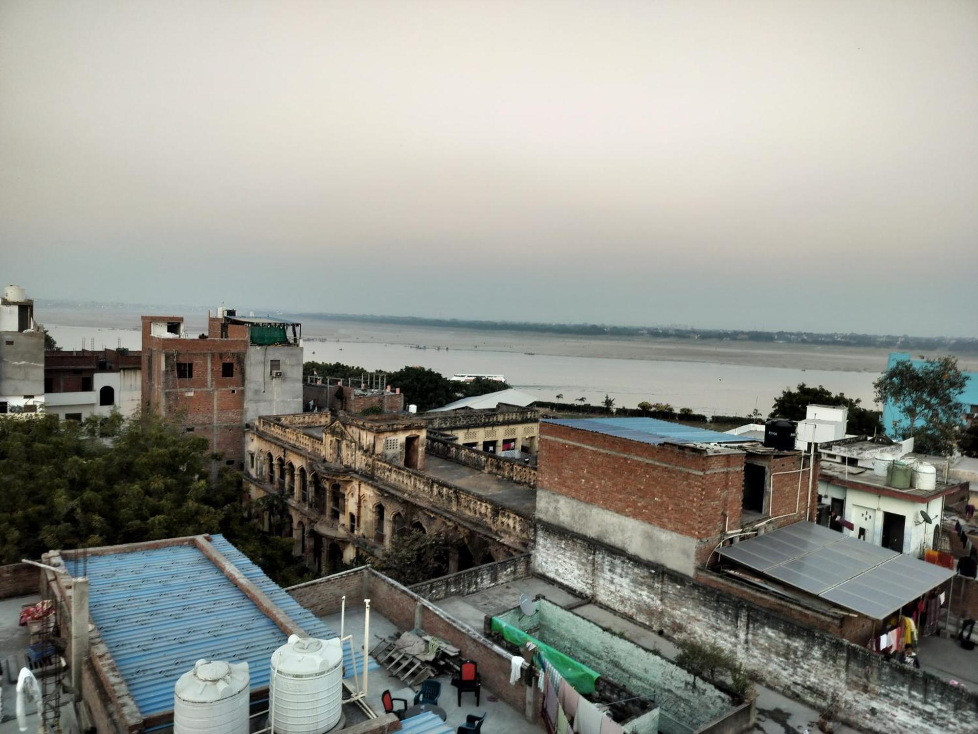 Bliss Guest House Assi Ghat Varanasi Exterior photo
