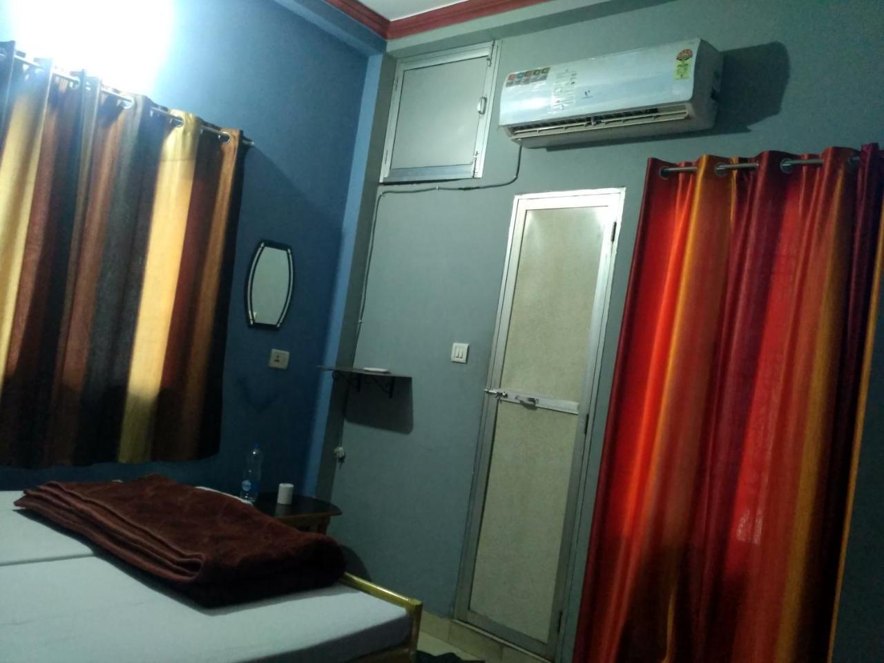 Bliss Guest House Assi Ghat Varanasi Exterior photo